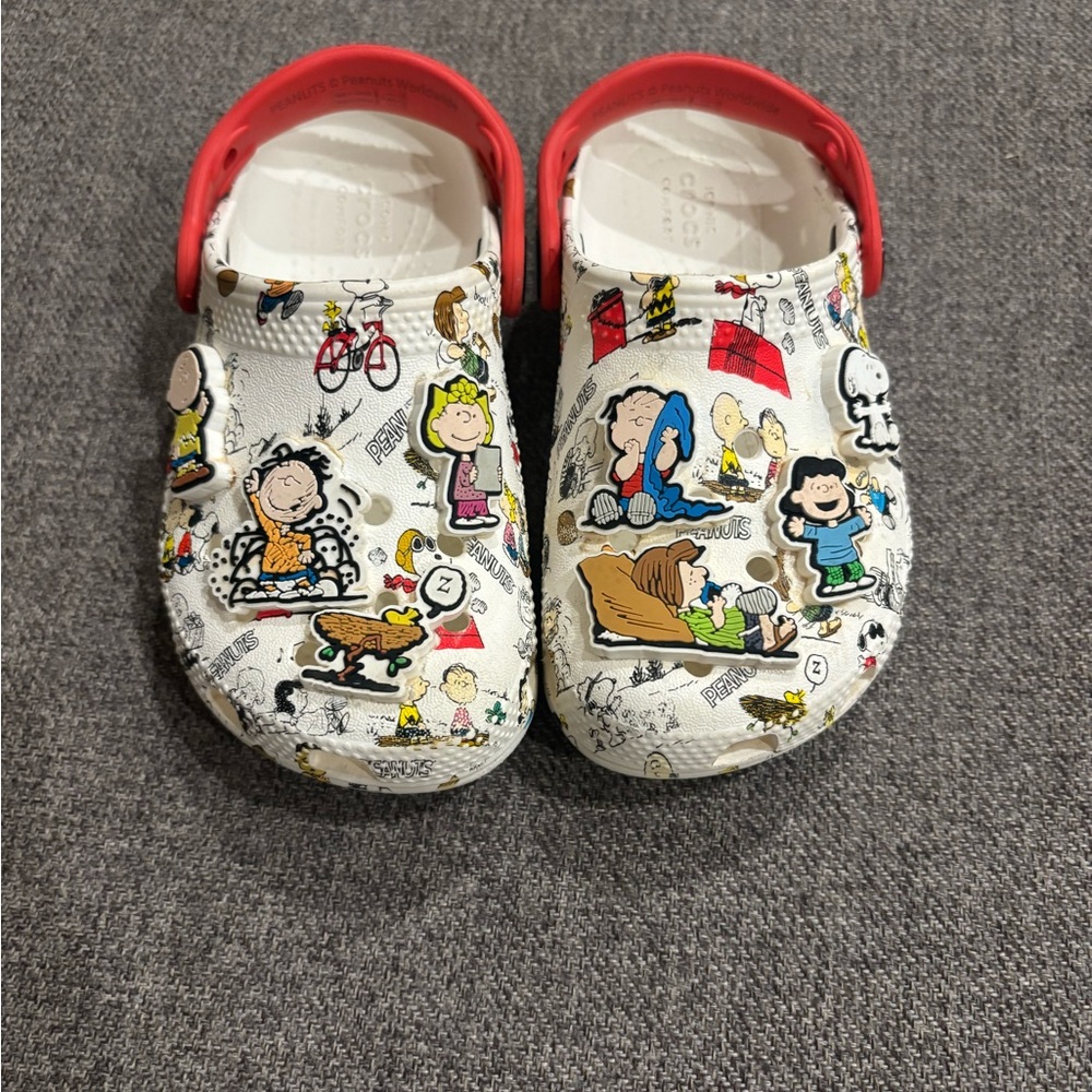CROCS Kids Shoes Peanuts theme